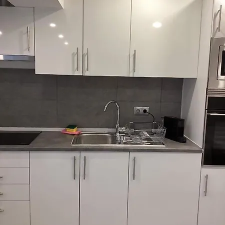 Estudio Dos Bones Apartment