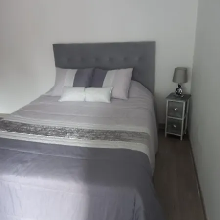 Estudio Dos Bones Apartment *