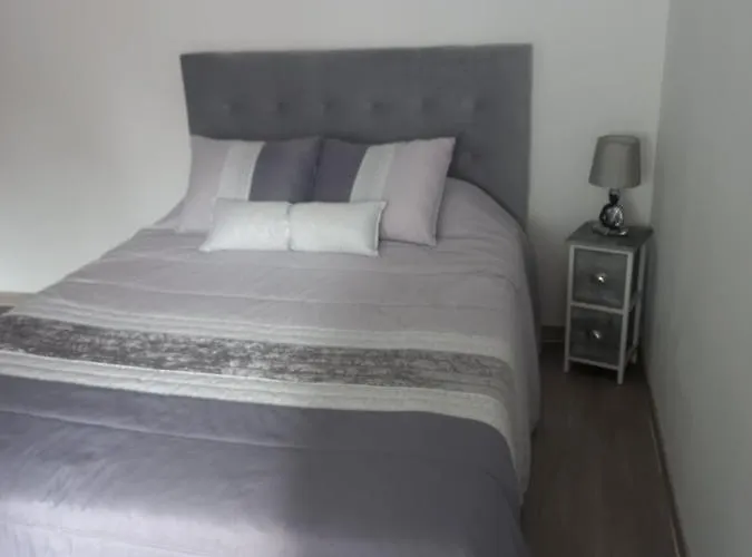 Estudio Dos Bones Apartment *